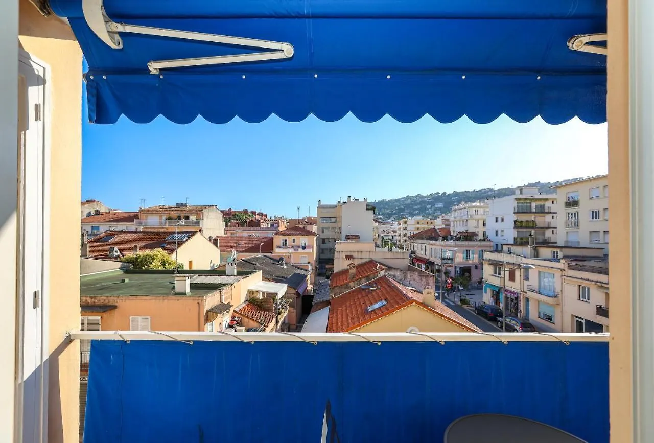 Apartment Le Provencale : Plages, Balcon, Clim Vallauris France